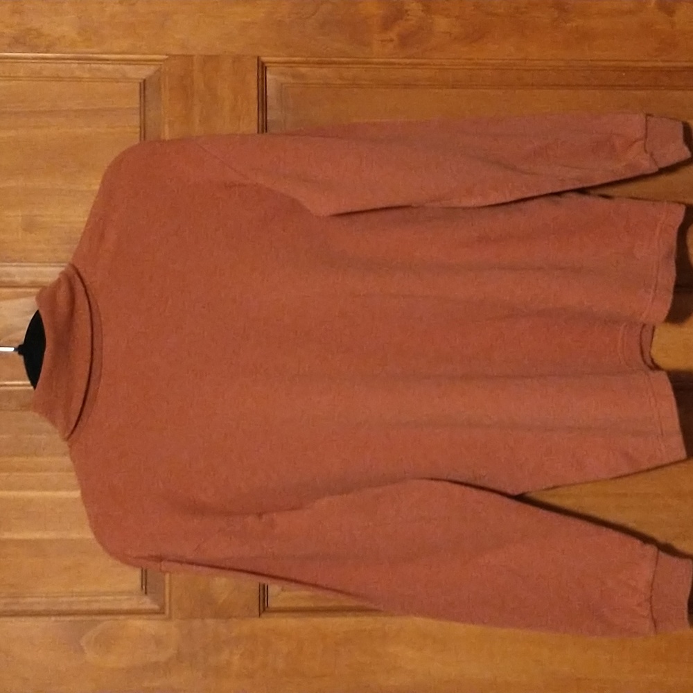 Woolrich woman's size M cotton long sleeve turtle neck top, clay heather tagless